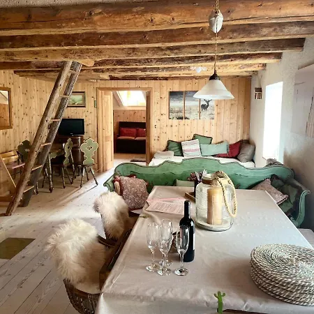 Cherz Romantic House Dağ evi